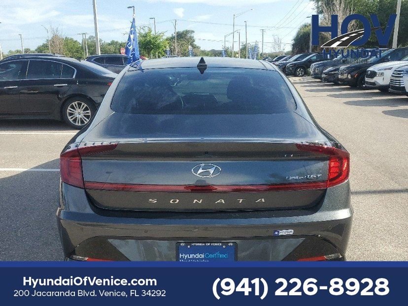Used 2023 Hyundai Sonata Limited w/ Cargo Package FWD image 8