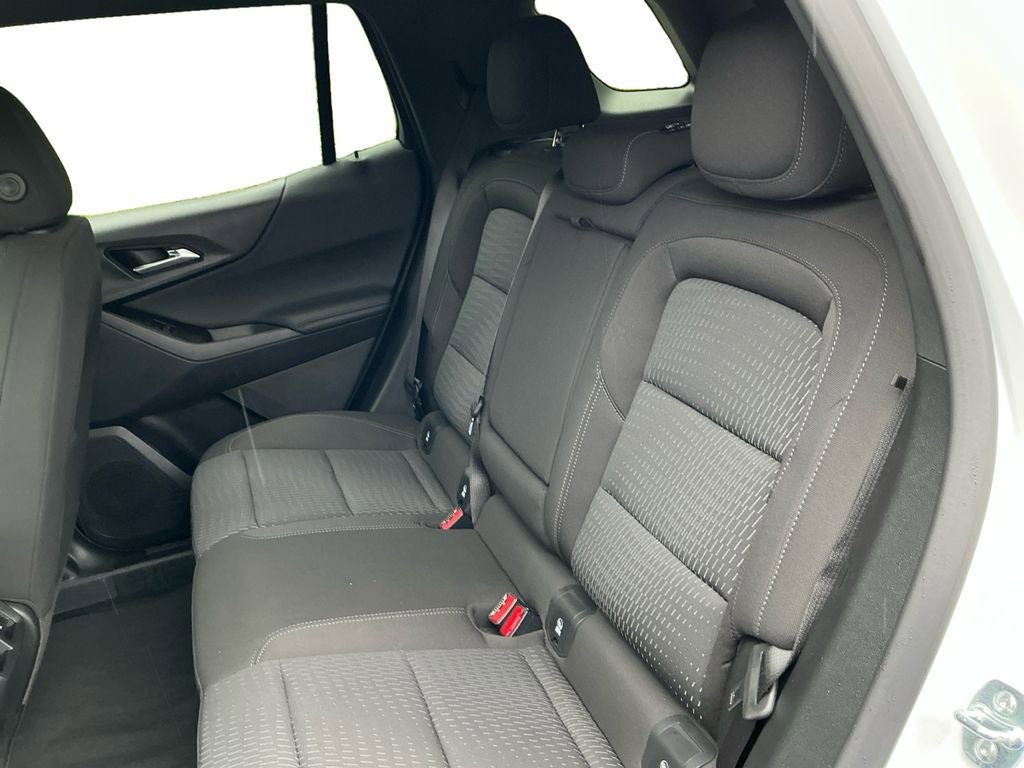 Used 2026 Chevrolet Equinox LT FWD image 13