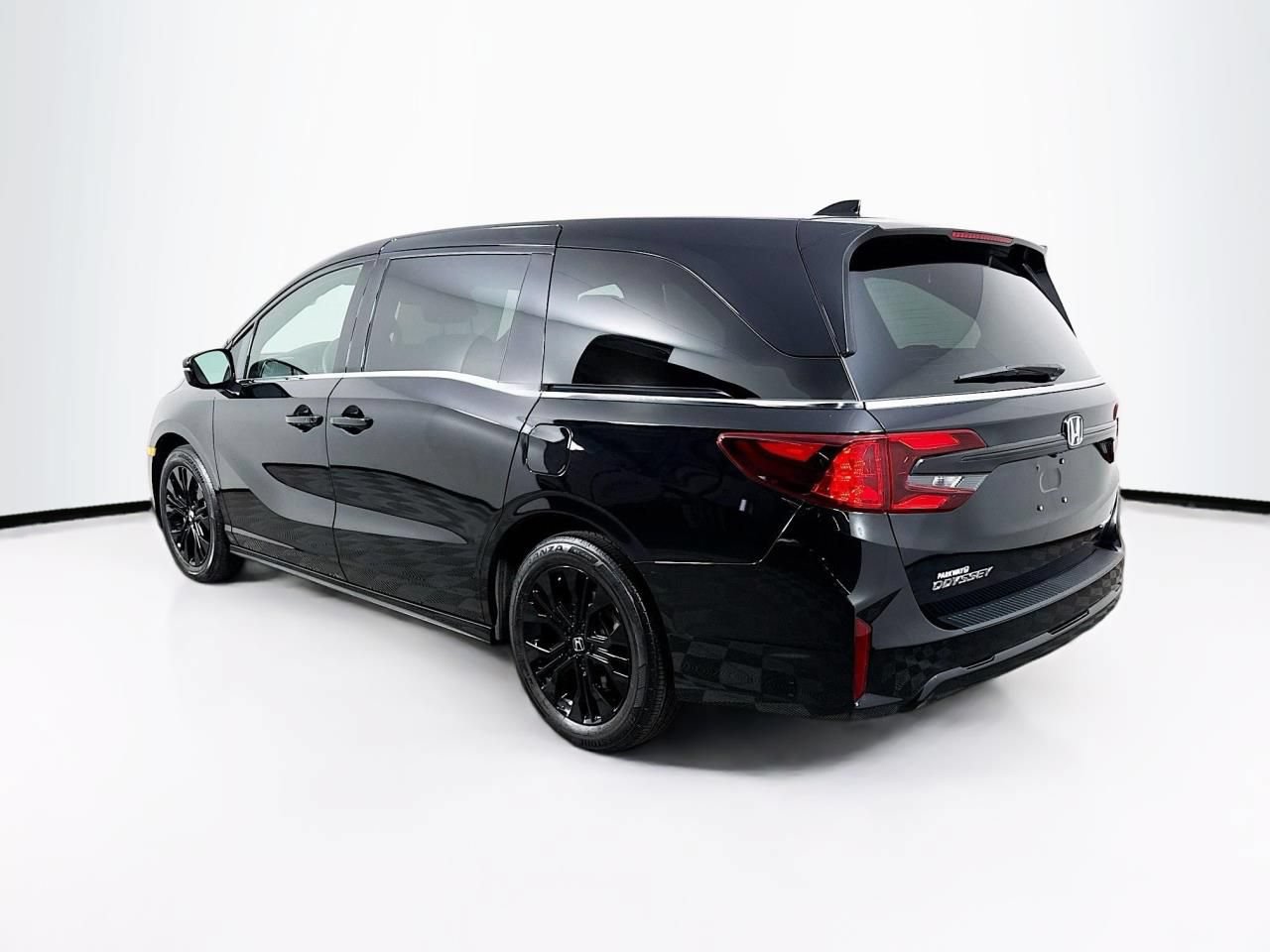 Used 2023 Honda Odyssey Sport image 6
