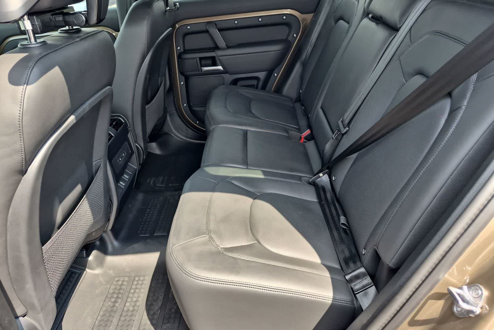 New 2026 Land Rover Defender 110 S AWD/4WD image 20