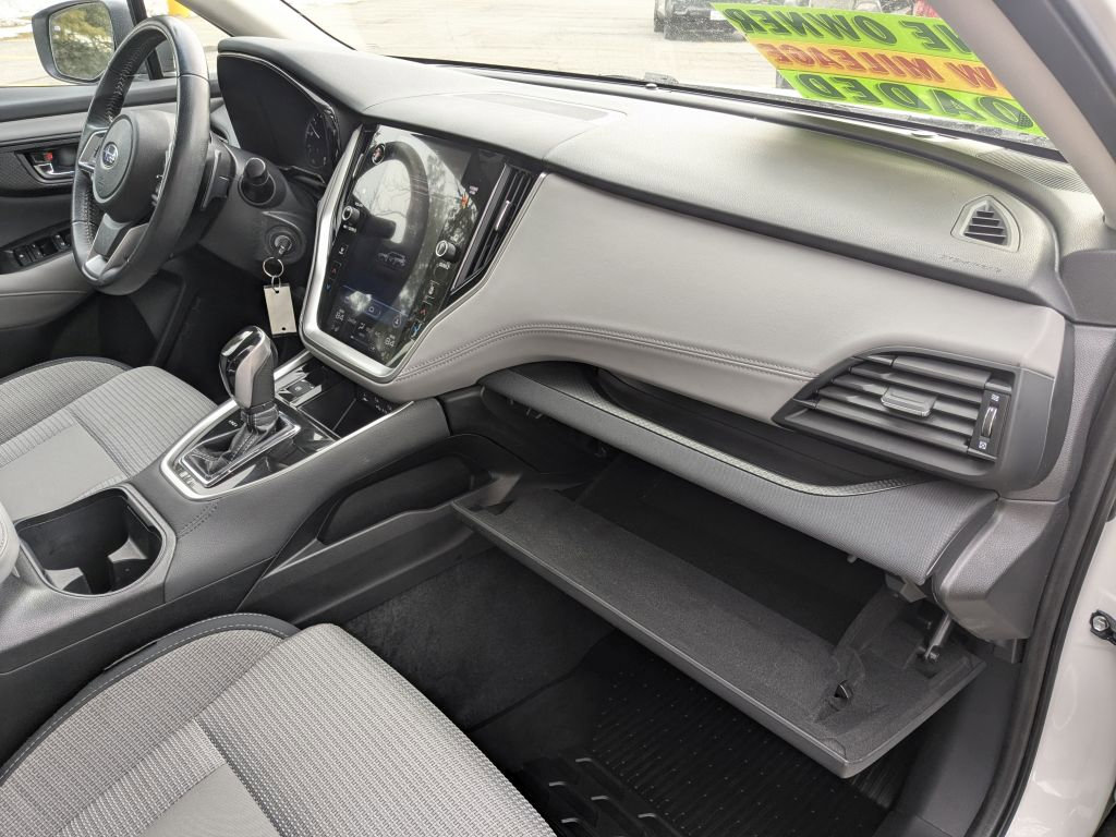 Used 2022 Subaru Outback Premium image 26