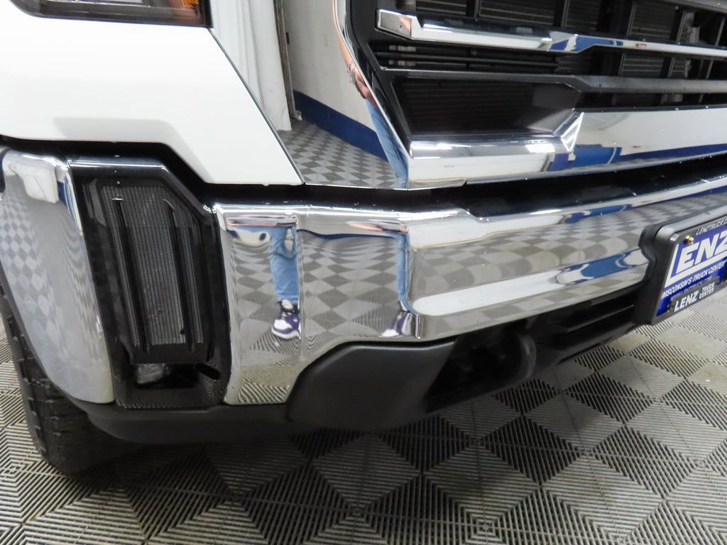 Used 2025 GMC Sierra 2500 SLE image 45