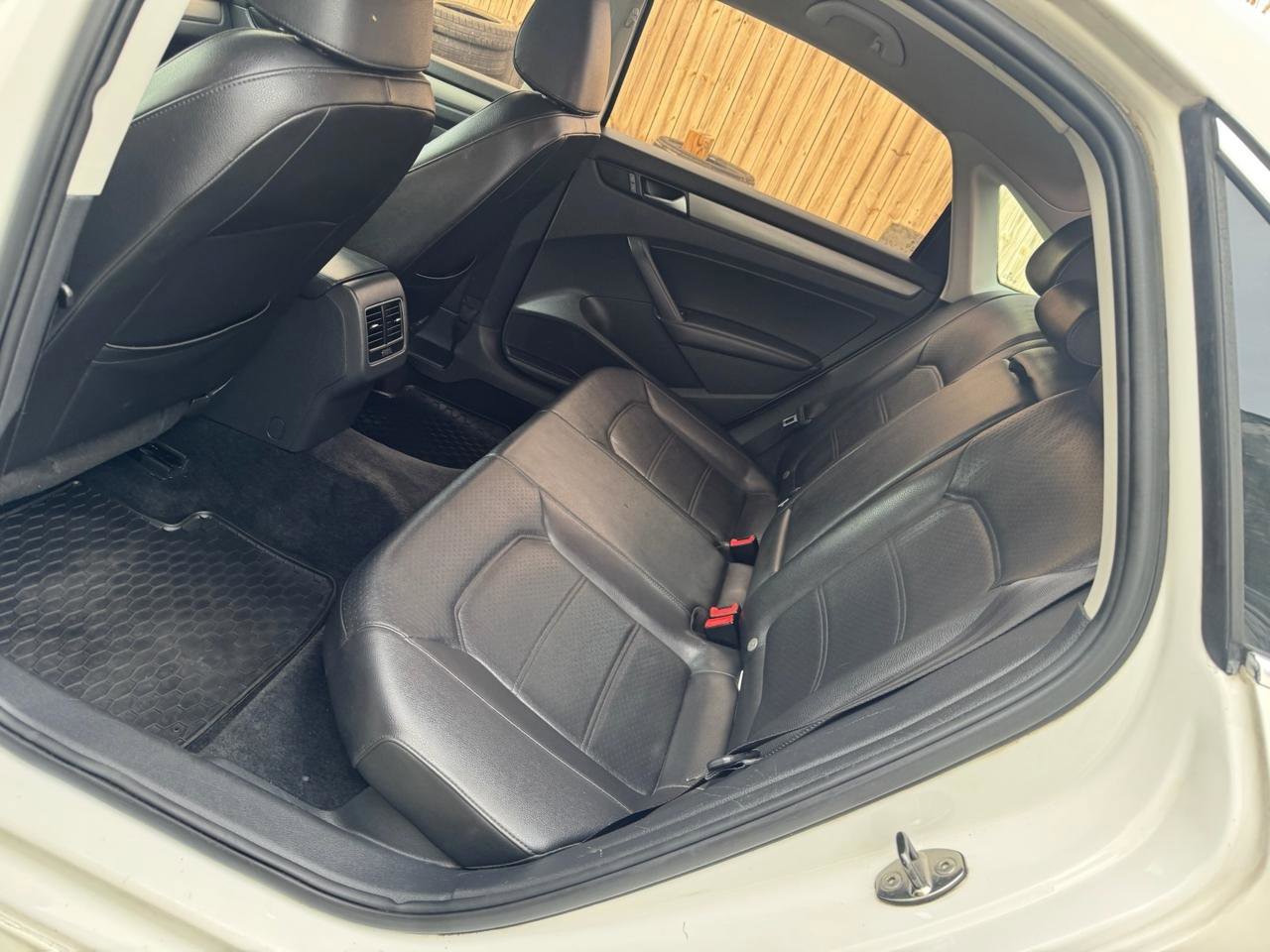 Used 2014 Volkswagen Passat 2.5 SE FWD image 26