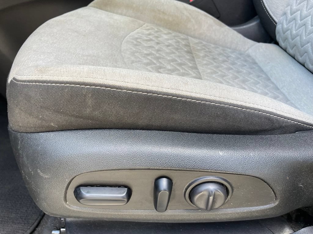 Used 2023 Chevrolet Equinox LT AWD/4WD image 11