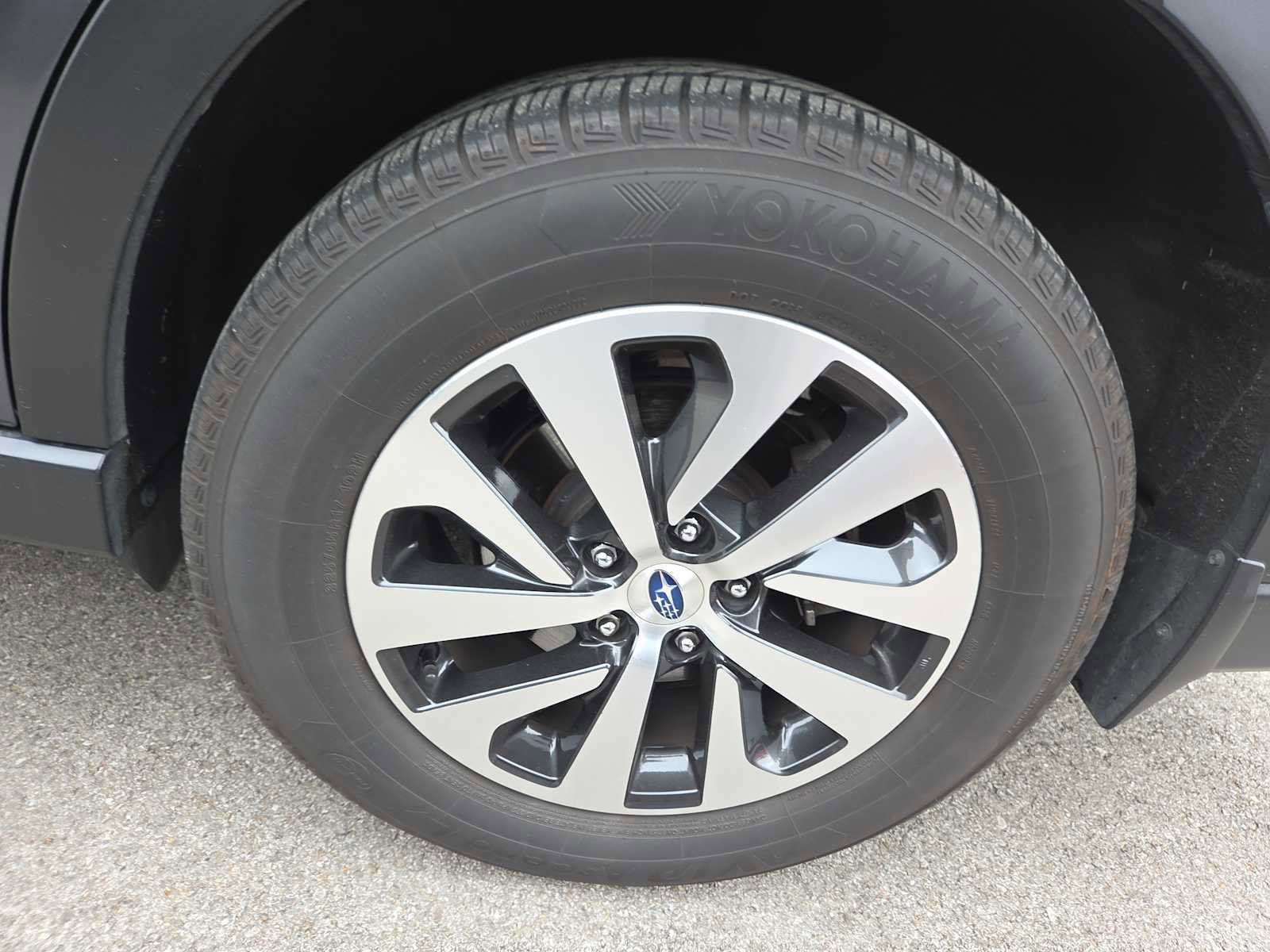 Used 2021 Subaru Outback Premium image 6