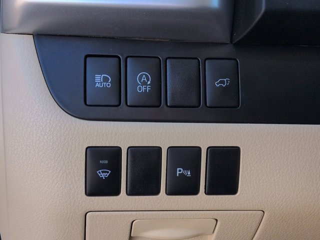 Certified 2017 Toyota Highlander Limited image 27