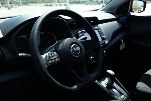 New 2025 Nissan Kicks Play S image 14