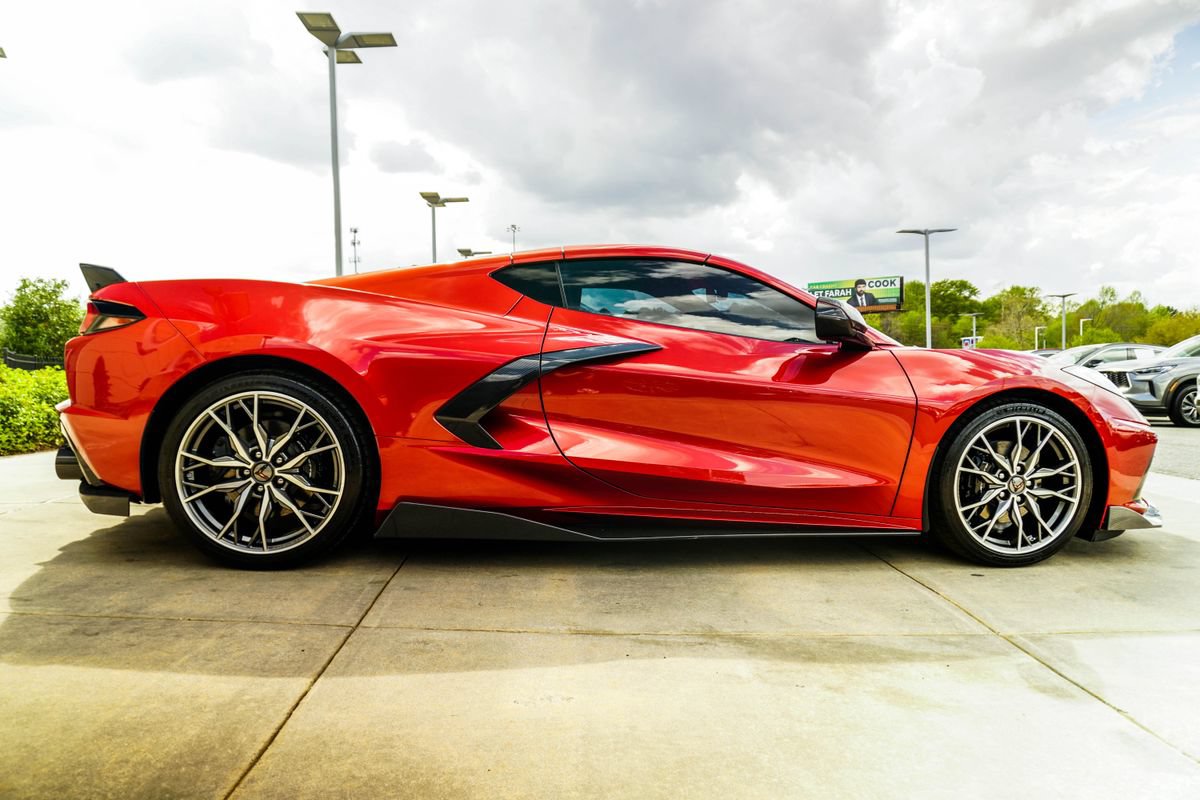 Used 2024 Chevrolet Corvette Stingray Preferred Cpe w/ Battery Protection Package RWD image 6
