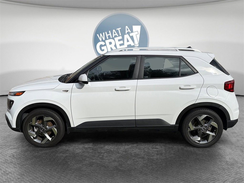 Used 2022 Hyundai Venue SEL image 7