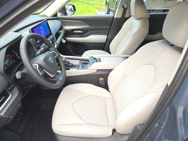 New 2026 Toyota Grand Highlander XLE image 11