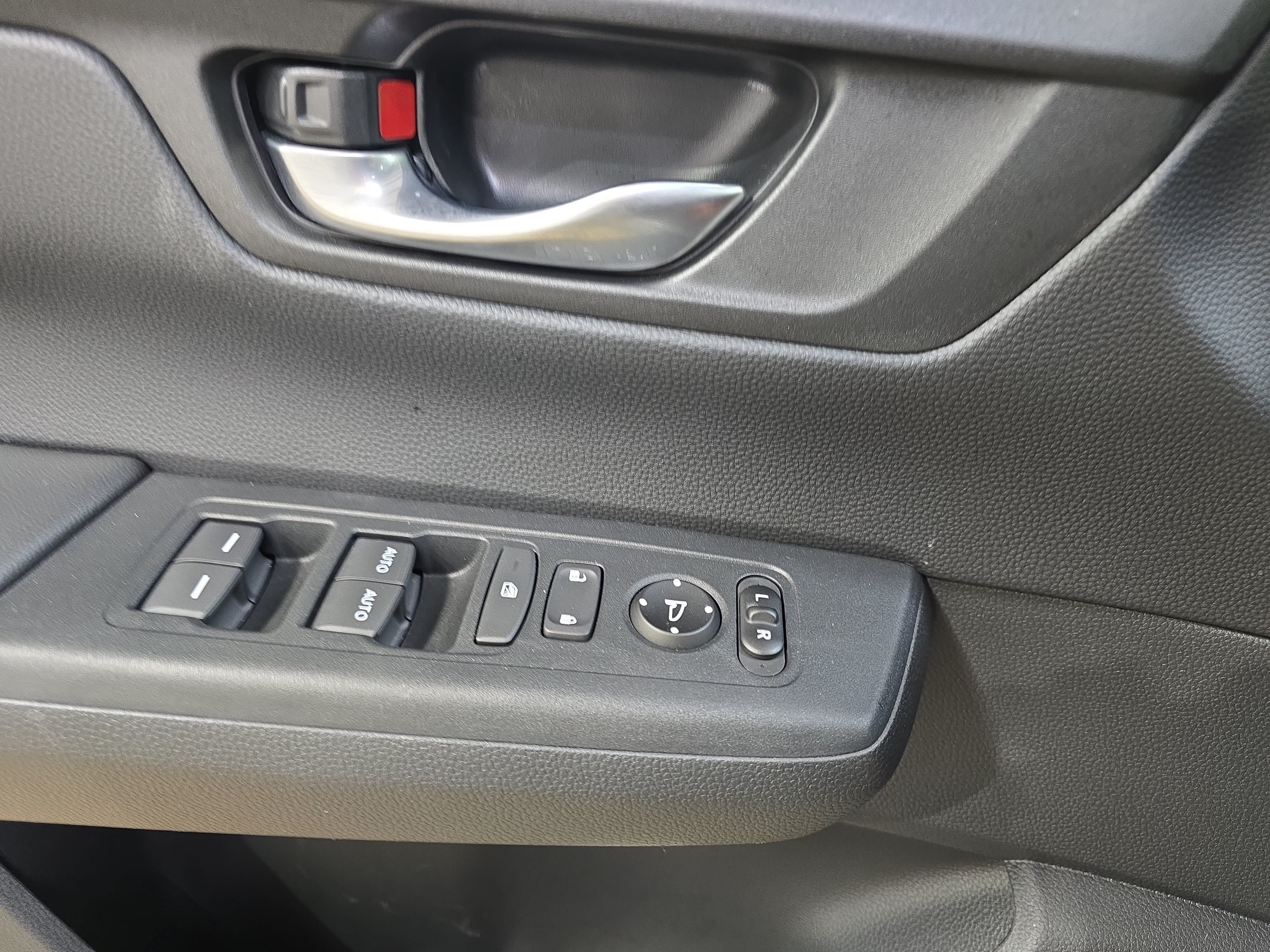 Used 2025 Honda CR-V Sport image 27