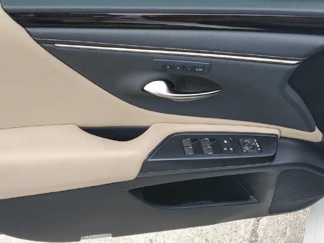 Used 2021 Lexus ES 250 w/ Premium Package AWD/4WD image 14
