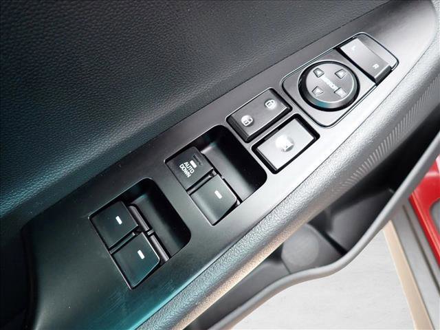 Used 2019 Hyundai Tucson SE AWD/4WD image 12