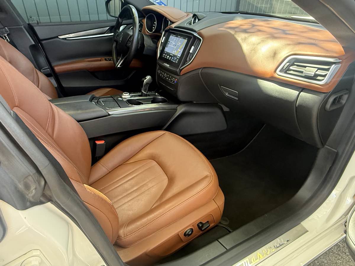 Used 2018 Maserati Ghibli image 13