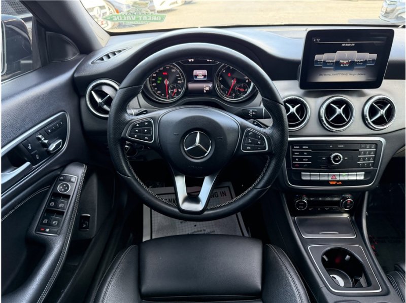 Used 2018 Mercedes-Benz CLA 250 image 39