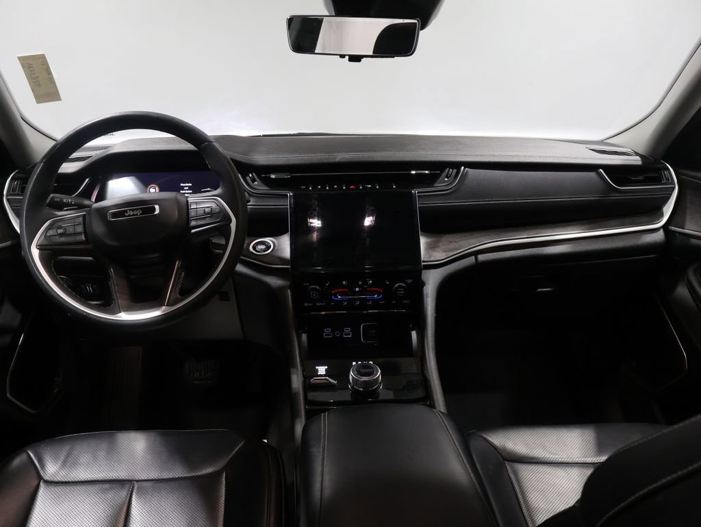 Used 2023 Jeep Grand Cherokee L Limited w/ Luxury Tech Group II image 18