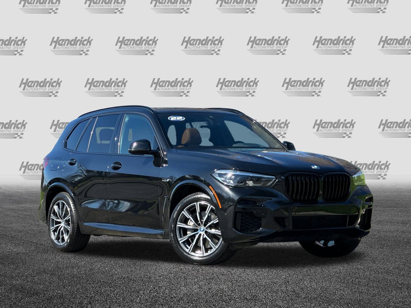 Used 2022 BMW X5 xDrive45e w/ M Sport Package video 2