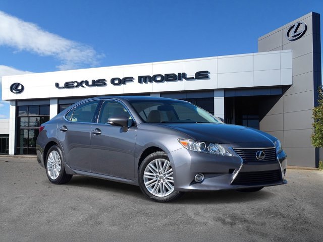 Used 2015 Lexus ES 350 w/ Luxury Package FWD image 1
