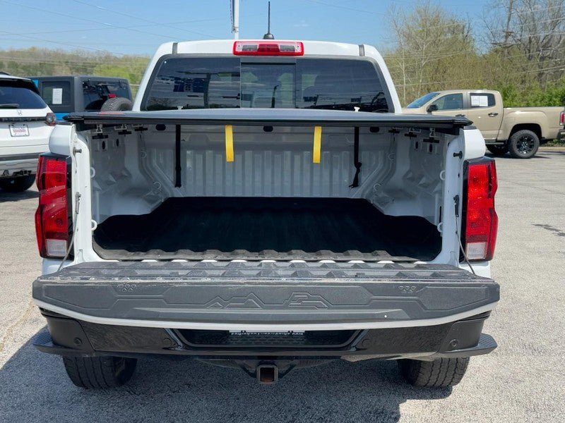 Used 2023 Chevrolet Colorado Trail Boss w/ Technology Package AWD/4WD image 5