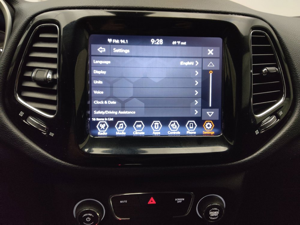 Used 2019 Jeep Compass Limited FWD image 25