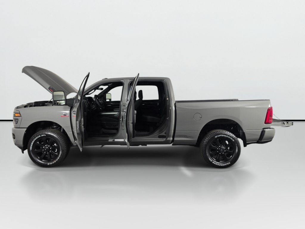 New 2026 RAM 3500 Big Horn AWD/4WD image 10