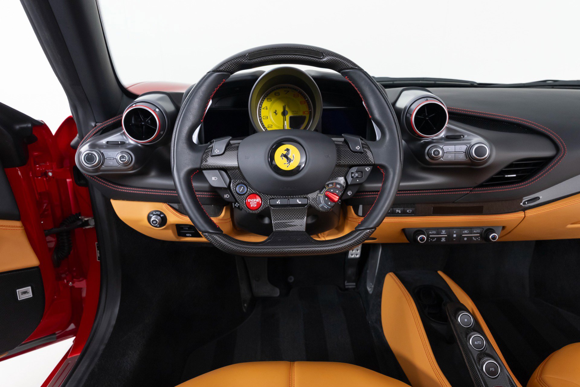 Used 2021 Ferrari F8 Tributo image 19