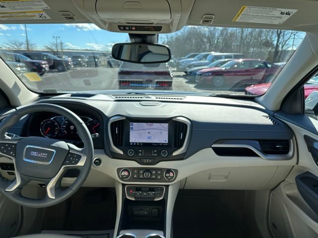 Used 2024 GMC Terrain Denali w/ Denali Premium Package image 27