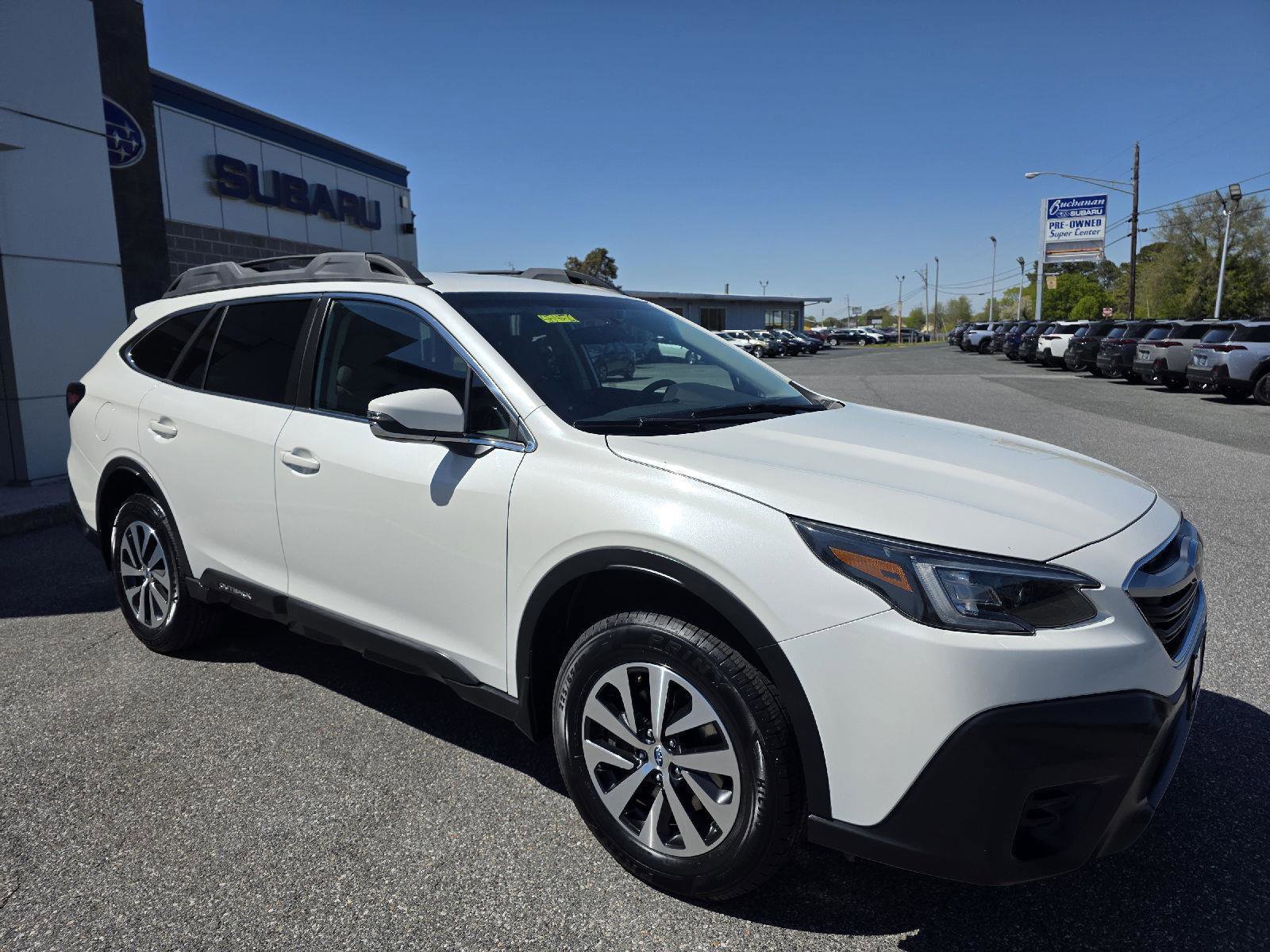 Used 2020 Subaru Outback Premium image 3
