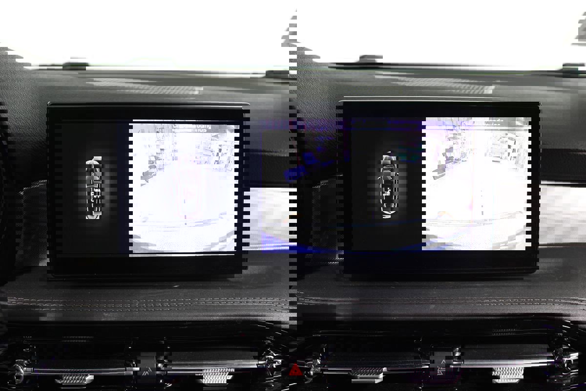 Used 2024 Alfa Romeo Tonale Ti w/ Premium Interior Package image 13