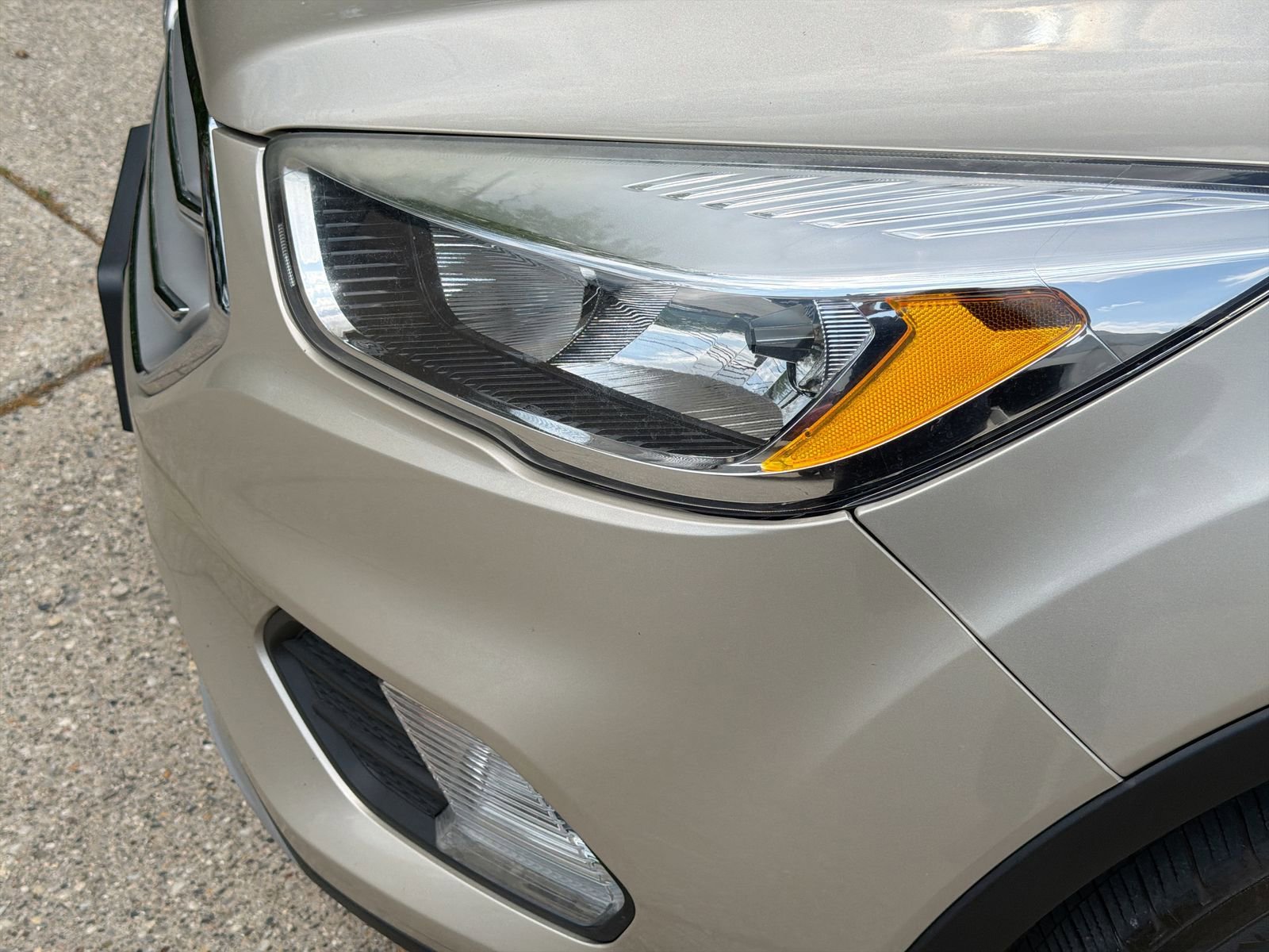 Used 2018 Ford Escape SE AWD/4WD image 14
