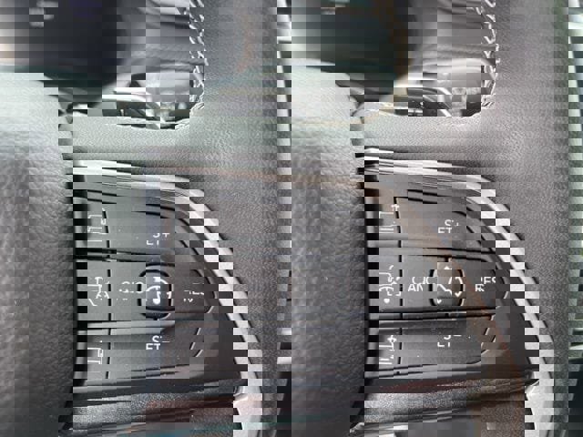 Certified 2023 Jeep Grand Cherokee Laredo w/ Luxury Tech Group I image 22