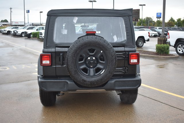 Used 2025 Jeep Wrangler Sport image 6