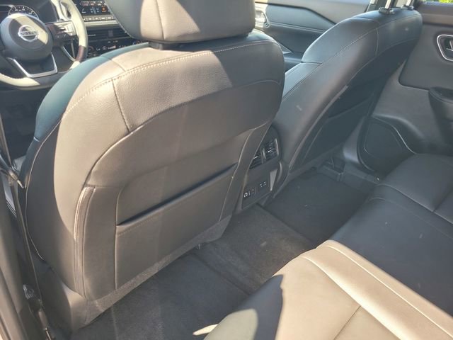 Used 2021 Nissan Rogue SL w/ Premium Package image 14