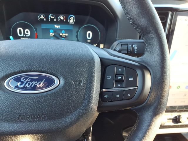 Used 2025 Ford Ranger Lariat w/ FX4 Off-Road Package AWD/4WD image 19