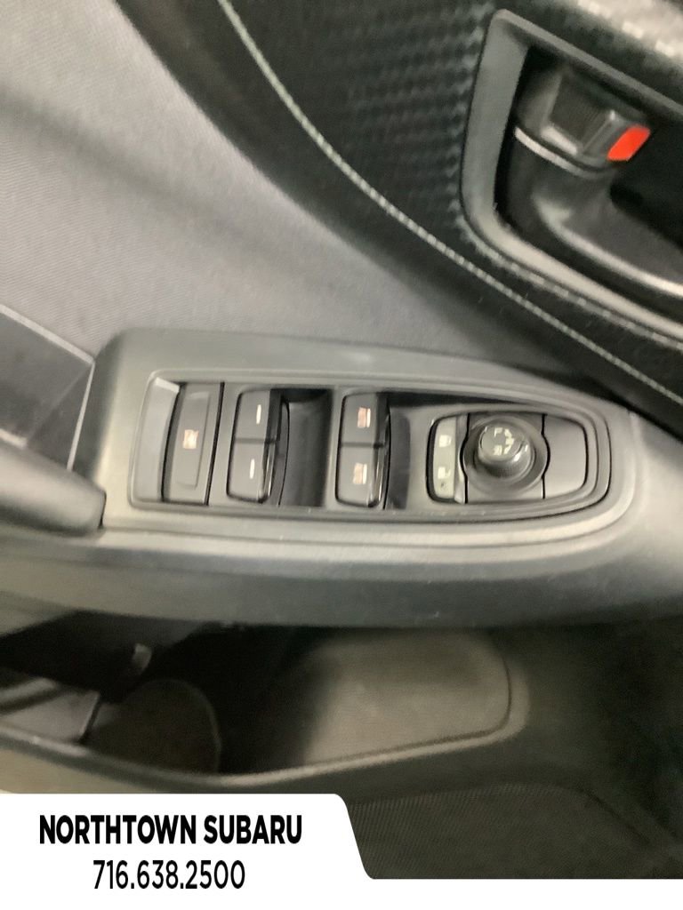 Used 2018 Subaru Crosstrek 2.0i Premium image 21