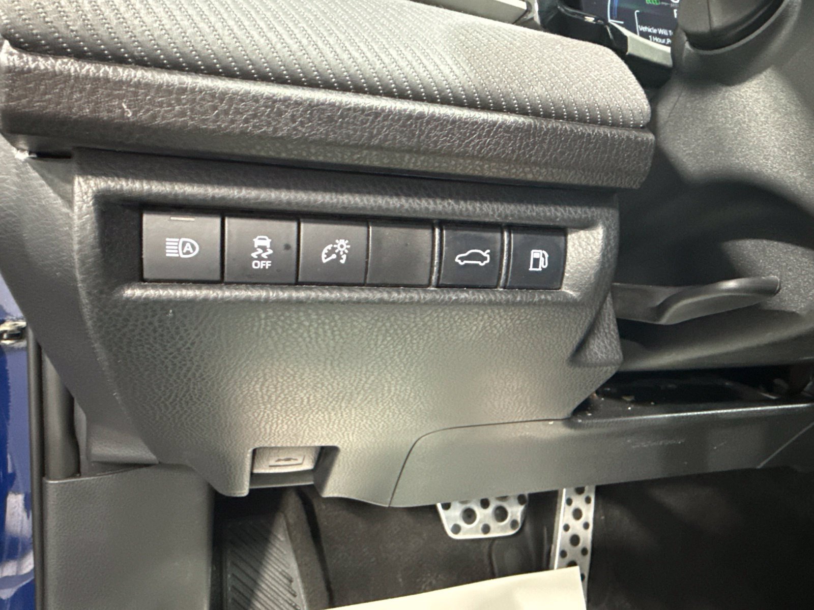 Used 2025 Toyota Camry SE FWD image 36