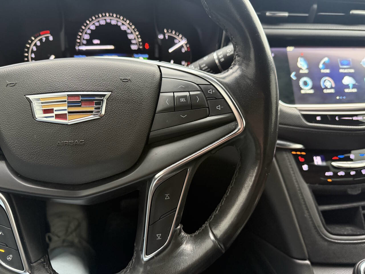 Used 2019 Cadillac XT5 Luxury AWD/4WD image 17