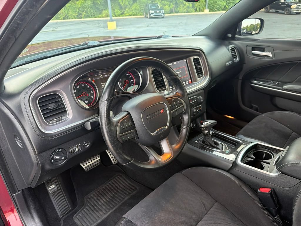 Used 2019 Dodge Charger R/T w/ Plus Group RWD image 46