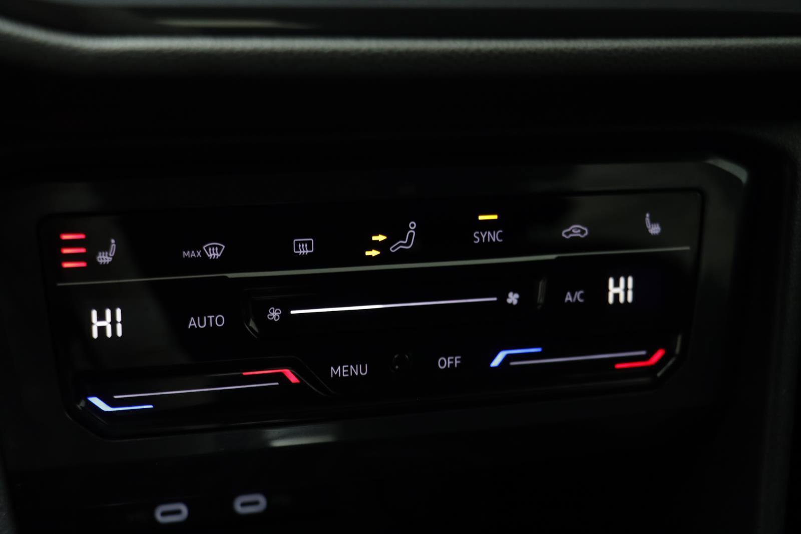 Used 2023 Volkswagen Tiguan SE image 10