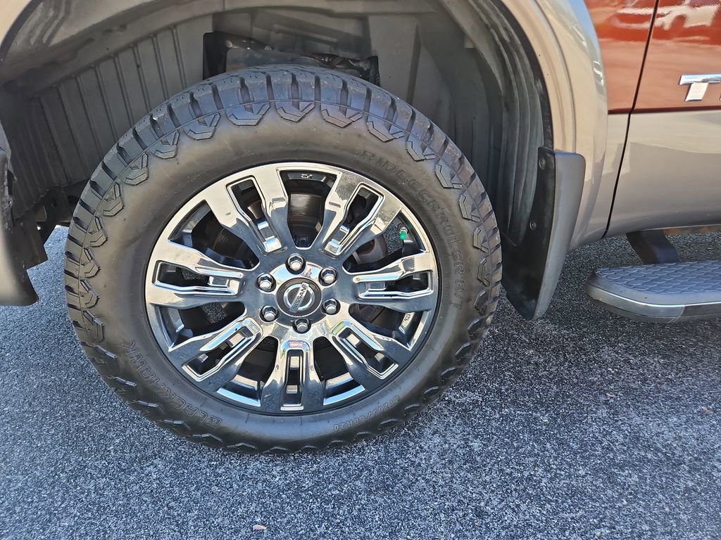 Used 2016 Nissan Titan Platinum Reserve image 26