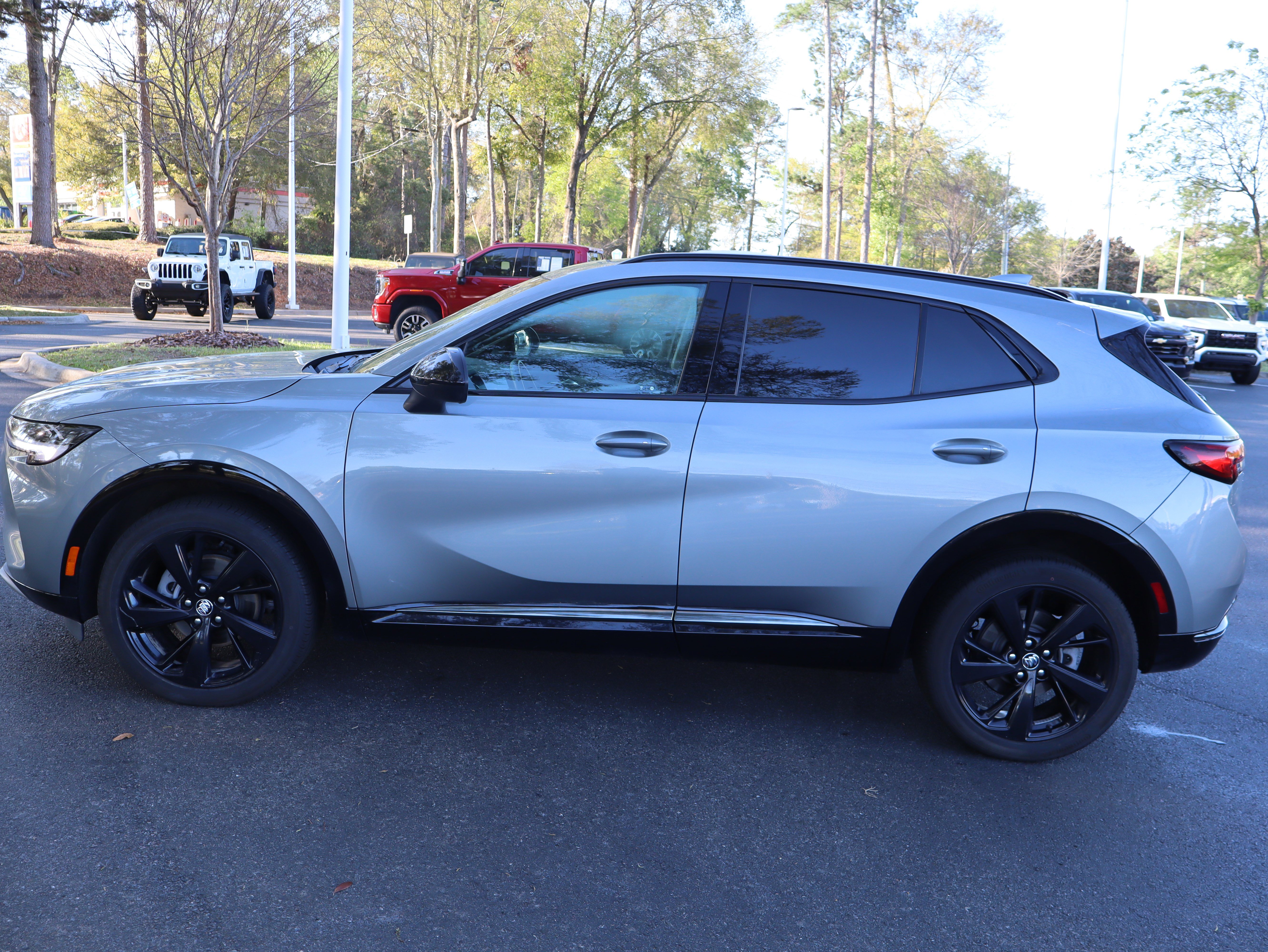 Used 2023 Buick Envision Essence w/ Sport Touring Package image 6