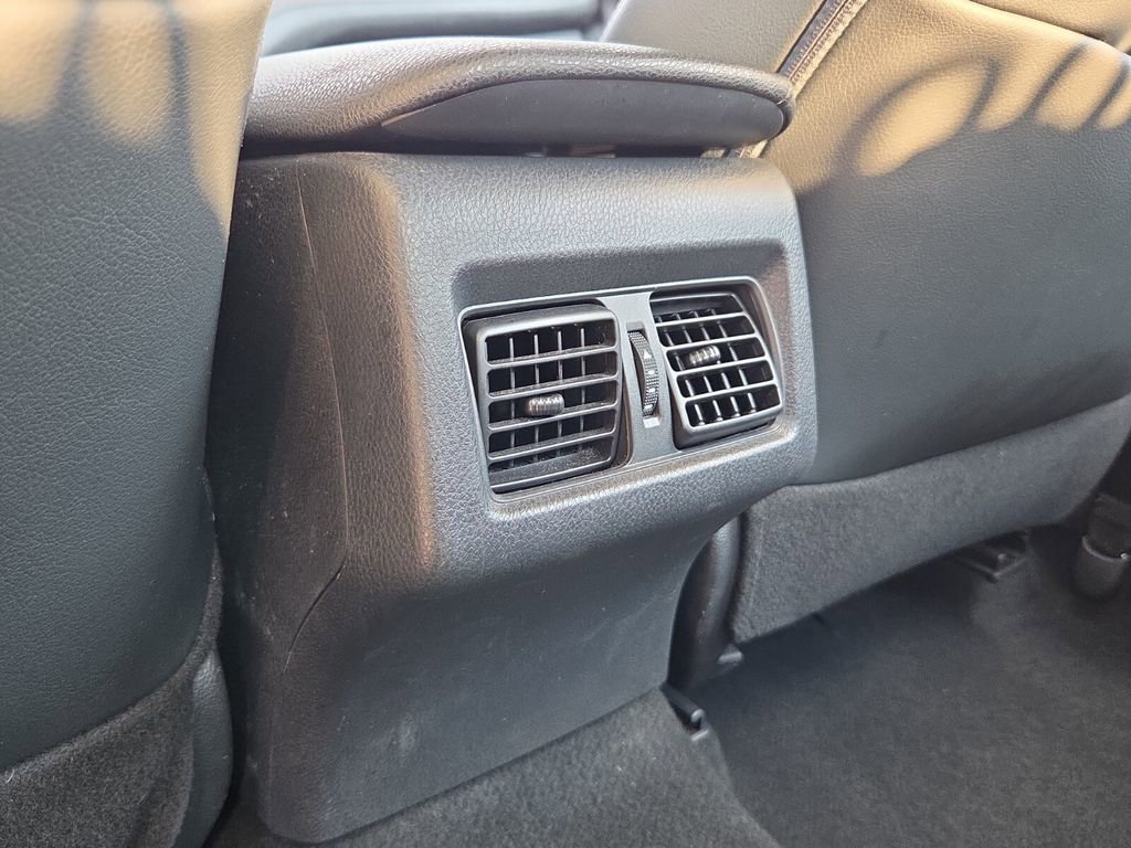 Used 2021 Toyota Camry XSE FWD image 16