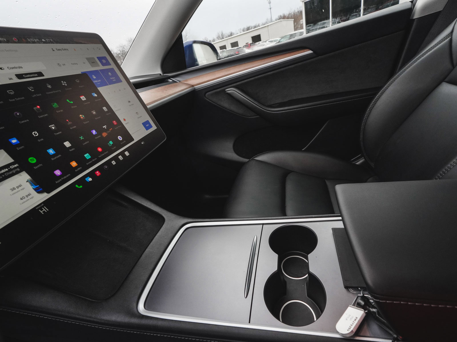 Used 2024 Tesla Model Y Long Range image 26
