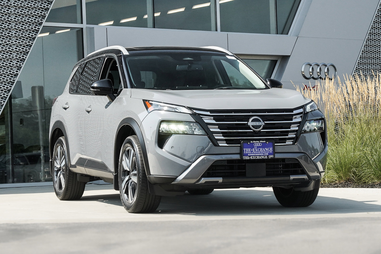 Used 2024 Nissan Rogue SL w/ SL Premium Package