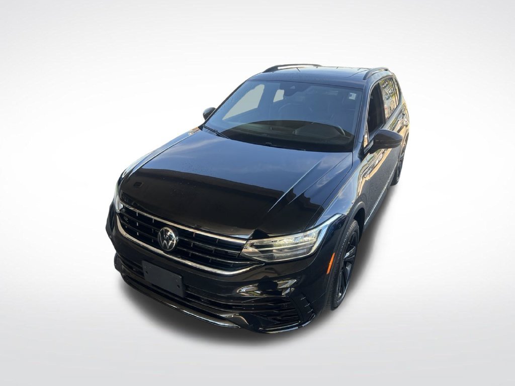 Used 2024 Volkswagen Tiguan SE R-Line w/ MDO Package, Two-Row AWD/4WD image 39