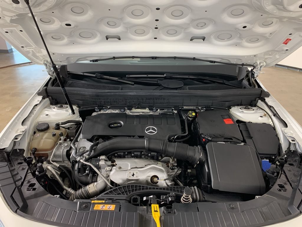 Used 2020 Mercedes-Benz GLB 250 image 41