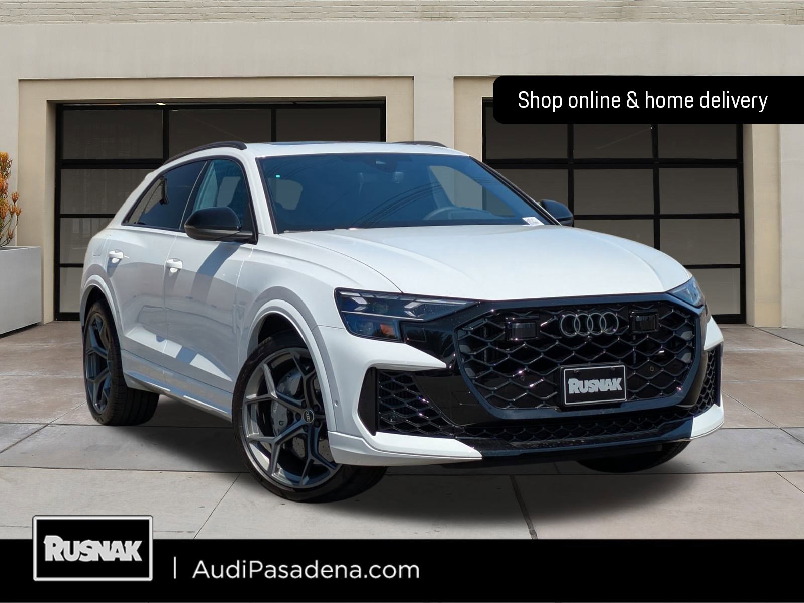 New 2025 Audi RS Q8 performance