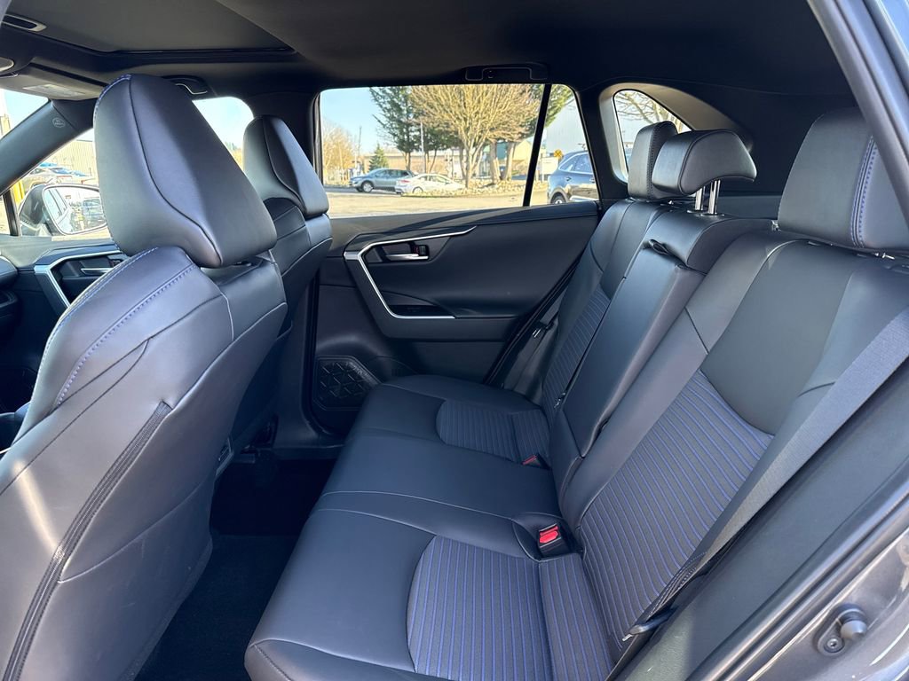 Used 2025 Toyota RAV4 XSE w/ Advanced Technology Package image 19