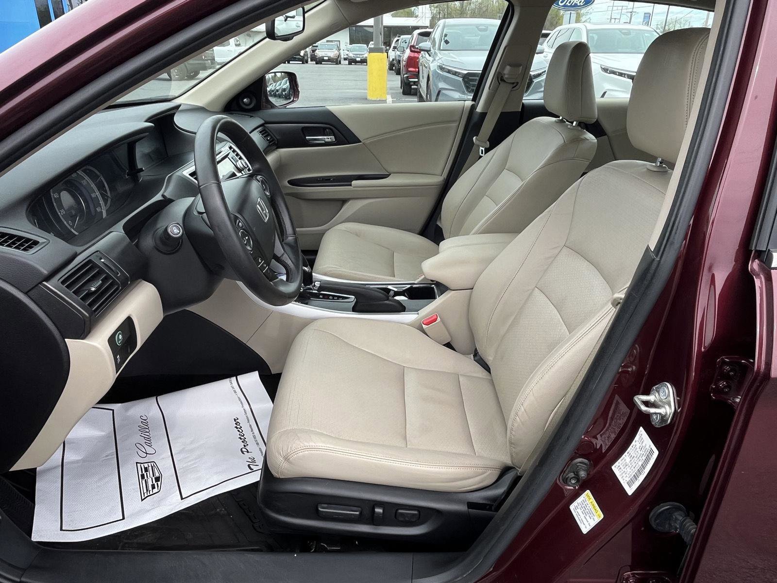 Used 2015 Honda Accord EX-L image 12