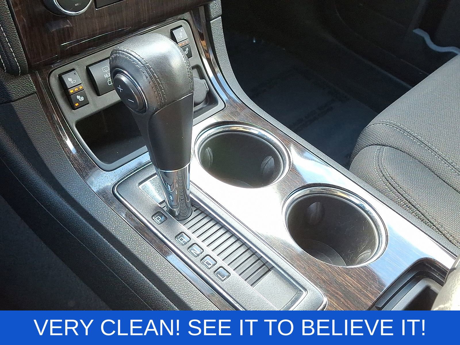 Used 2017 Chevrolet Traverse LT w/ Style and Technology Package image 17